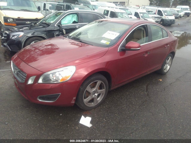 Volvo S60 T5 2012 YV1622FS4C2050119 Image 2