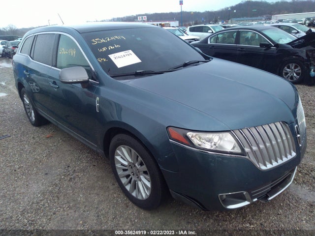 Lincoln MKT 2010 2LMHJ5FR6ABJ12191 Image 1