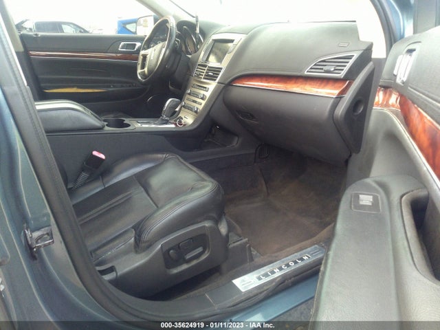 Lincoln MKT 2010 2LMHJ5FR6ABJ12191 Image 5