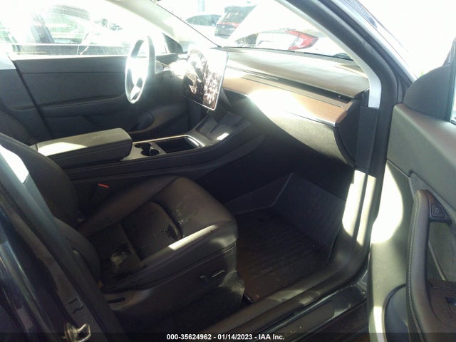 Tesla Model Y Performance 2022 7SAYGDEFXNF396341 Image 5