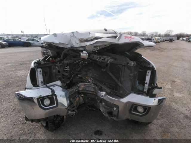 1GT12TEY6JF139644 GMC Sierra 2500hd Slt