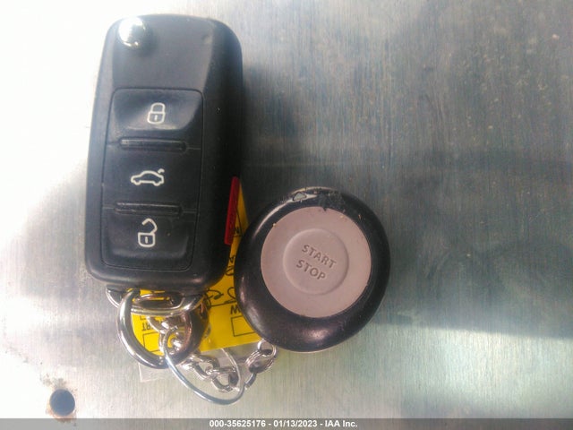 WVGBV7AX3GW615675 Volkswagen Tiguan R-line