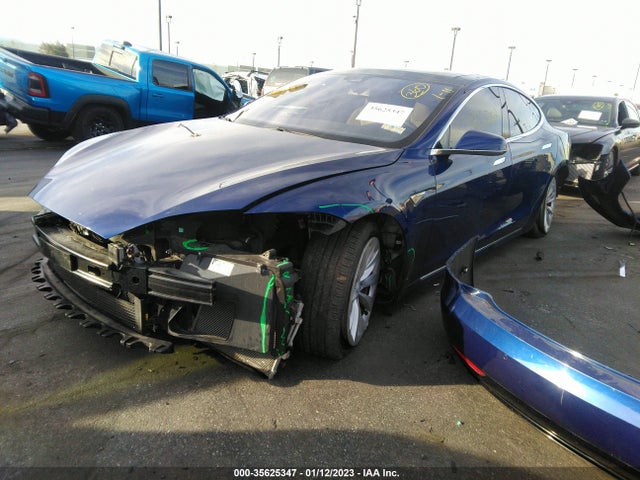Tesla Model S 90d/70d/75d/60d/85d 2016 5YJSA1E25GF158240 Image 2