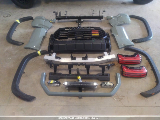 2022 Toyota Tundra, VIN: 5TFPC5DB0NX010248