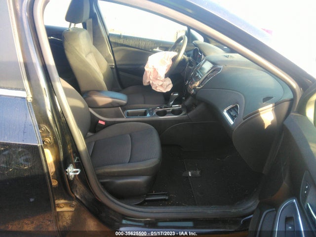 2016 Chevrolet Cruze, VIN: 1G1BE5SM5G7245801