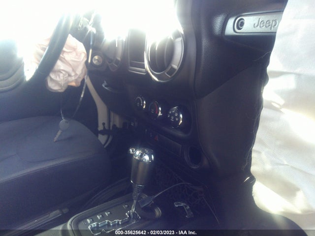 2015 JEEP WRANGLER UNLIMITED SPORT VIN: 1C4BJWDG7FL712125