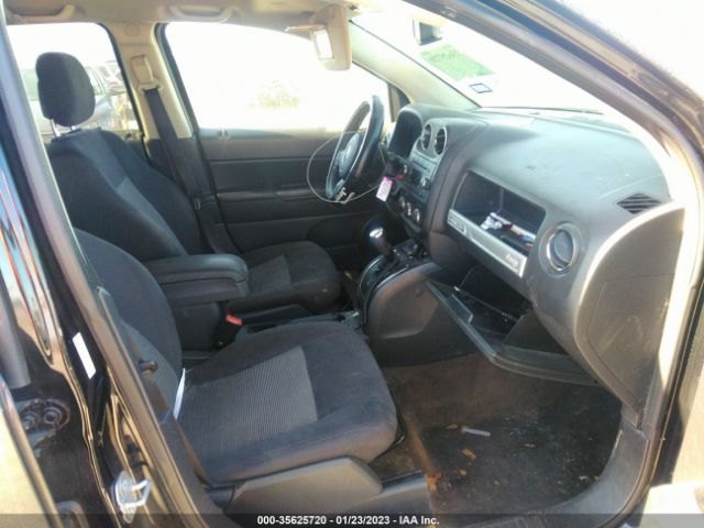1C4NJCBA7GD743204 Jeep Compass Sport
