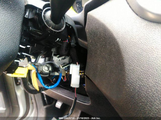 5XYPGDA38JG429182 KIA SORENTO LX