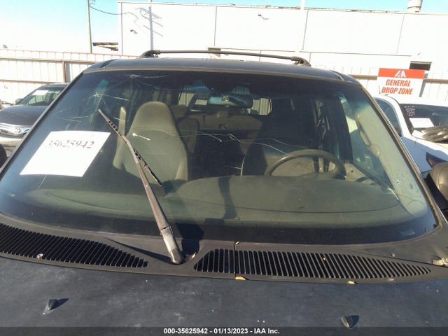 2000 FORD EXPEDITION XLT VIN: 1FMRU1569YLC01075