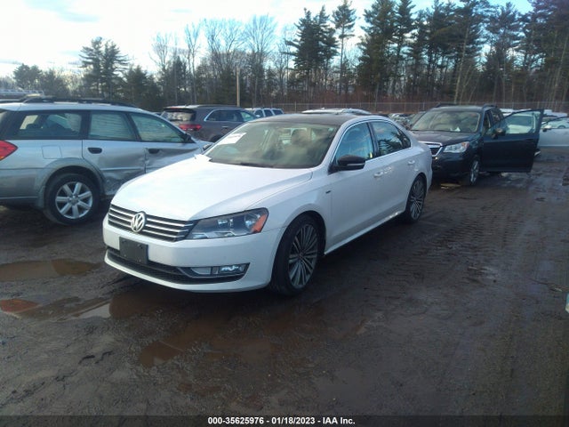 1VWBT7A33FC026758 Volkswagen Passat 1.8t Sport
