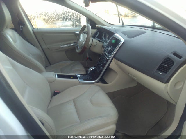 2013 VOLVO XC60 3.2L VIN: YV4952DL9D2412921