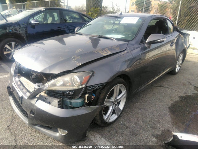 Lexus IS 250C 2015 JTHFF2C20F2532569 Image 2