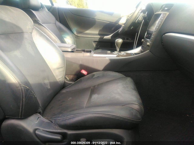 Lexus IS 250C 2015 JTHFF2C20F2532569 Image 5
