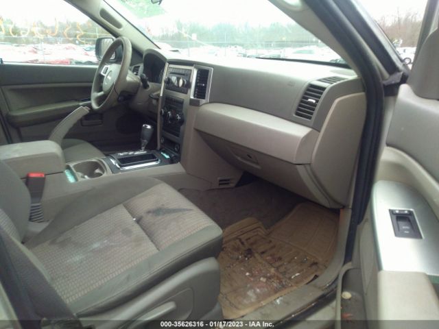 1J8GR48KX8C206124 Jeep Grand Cherokee Laredo