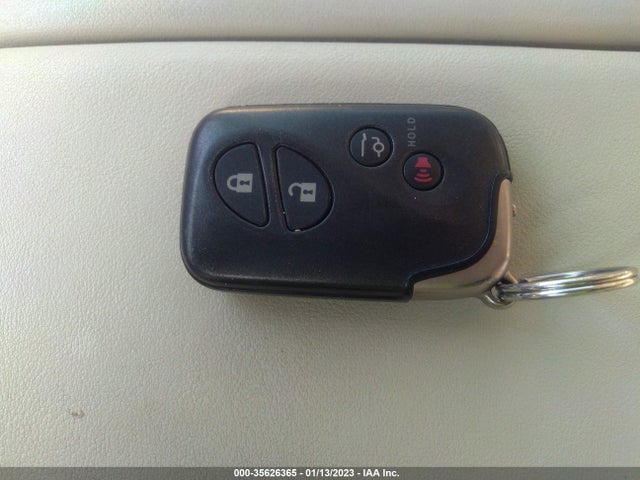 Lexus GX 460 2013 JTJBM7FX9D5061735 Image 11