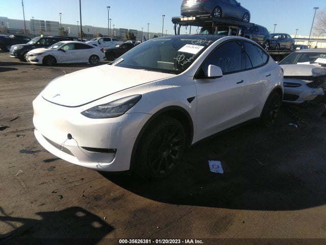 Tesla Model Y Standard Range 2021 5YJYGDED7MF124193 Image 2
