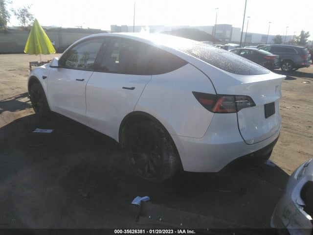 Tesla Model Y Standard Range 2021 5YJYGDED7MF124193 Image 4