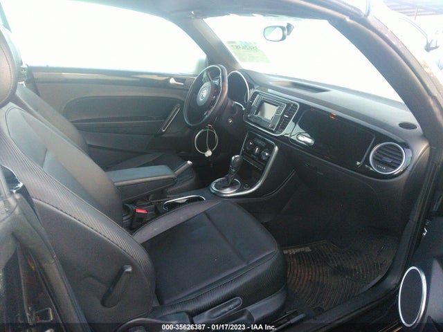 2018 Volkswagen Beetle, VIN: 3VW5DAAT4JM505396