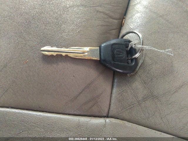 Acura RL 1999 JH4KA9656XC004431 Image 3