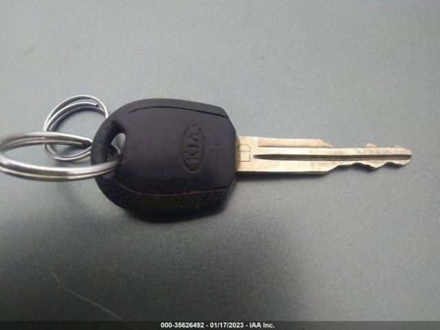 KNDJE723057055584 KIA Sportage Lx/ex
