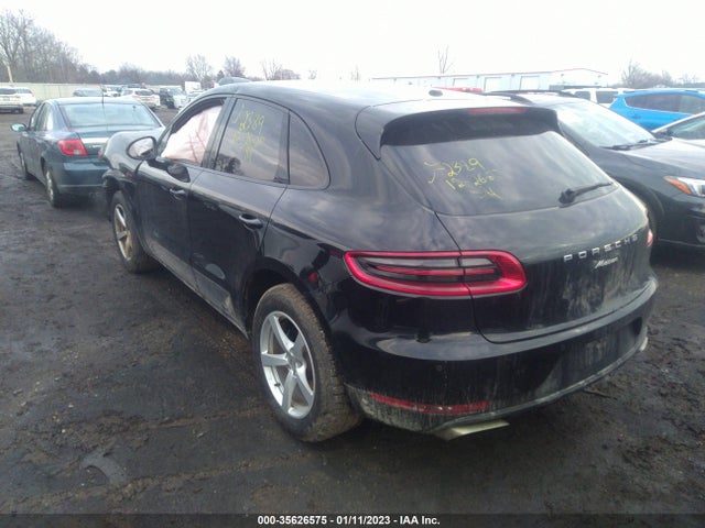 2018 Porsche Macan, VIN: WP1AA2A55JLB00049