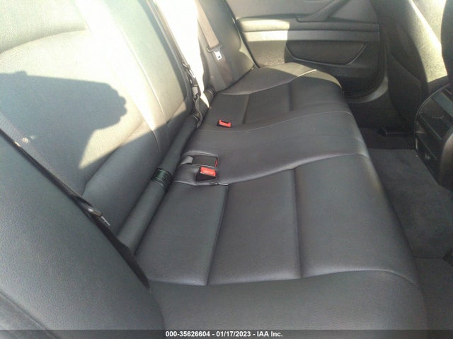 BMW 5 Series 528i 2016 WBA5A5C54GG355081 Image 8