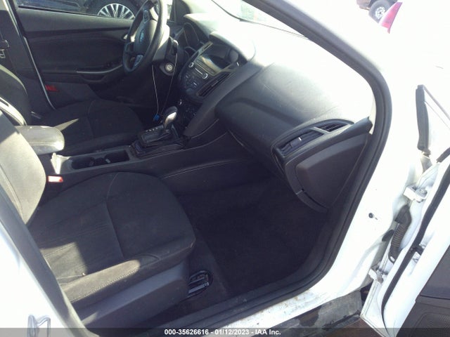 2018 Ford Focus, VIN: 1FADP3F28JL293501