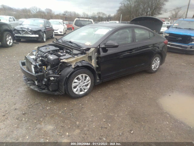 Hyundai ELANTRA SE 2018 5NPD74LF8JH399989 Image 2
