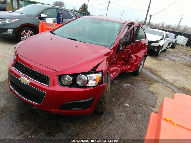 Chevrolet SONIC LT 2016 1G1JC5SH1G4126925 Image 2