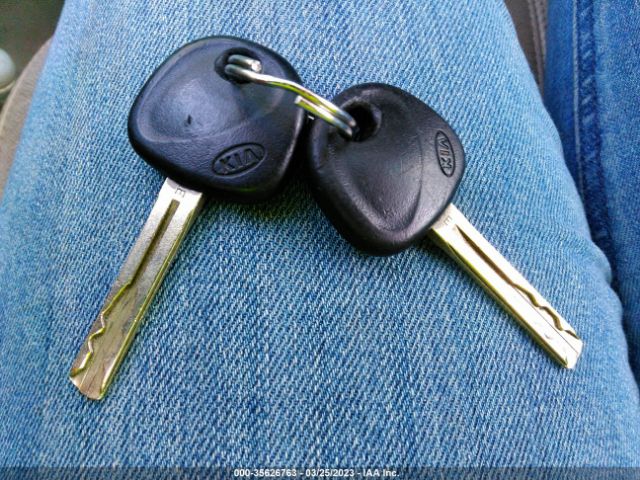 KNDJN2A22F7167736 KIA Soul Base