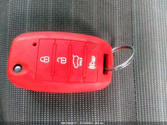 KNAFX4A8XG5504941 KIA FORTE EX