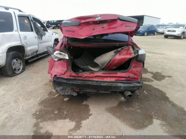 KNAFX4A8XG5504941 KIA FORTE EX