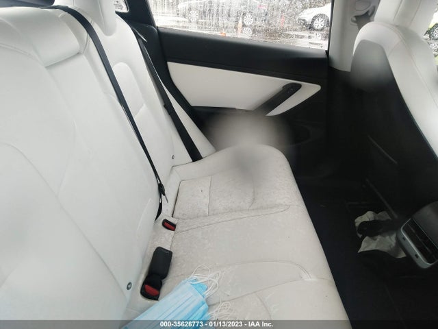 2018 Tesla 3, VIN: 5YJ3E1EB0JF135531