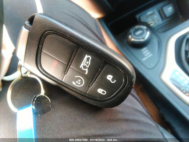 2018 JEEP CHEROKEE LIMITED VIN: 1C4PJMDX0JD585781