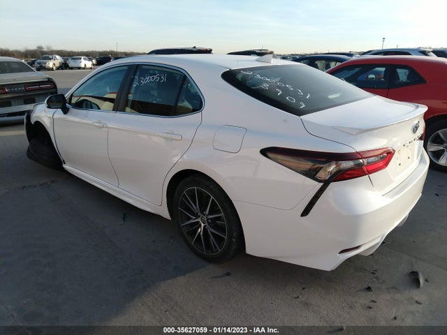 2021 Toyota Camry, VIN: 4T1G11AK5MU548149