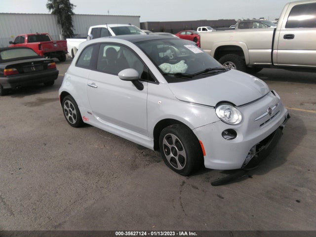 2017 Fiat 500e, VIN: 3C3CFFGE1HT565554