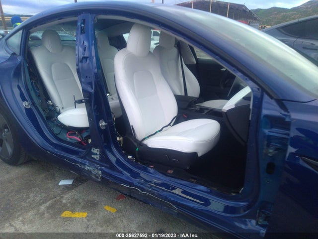 Tesla Model 3 Long Range 2022 5YJ3E1EB6NF137953 Image 8