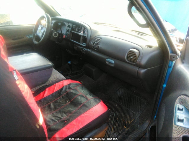 Dodge RAM 1500 2000 1B7HF13Z9YJ117891 Image 6