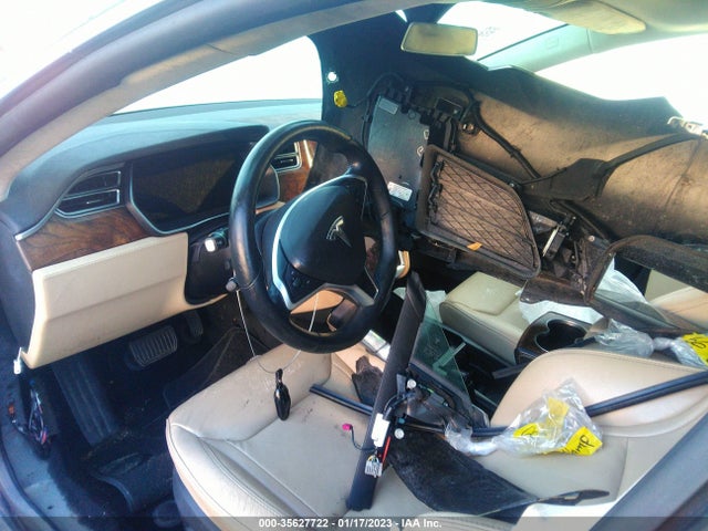 2016 Tesla Model S, VIN: 5YJSA1E27GF168994
