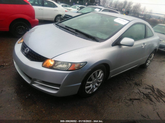 2010 HONDA CIVIC CPE LX VIN: 2HGFG1B69AH505420