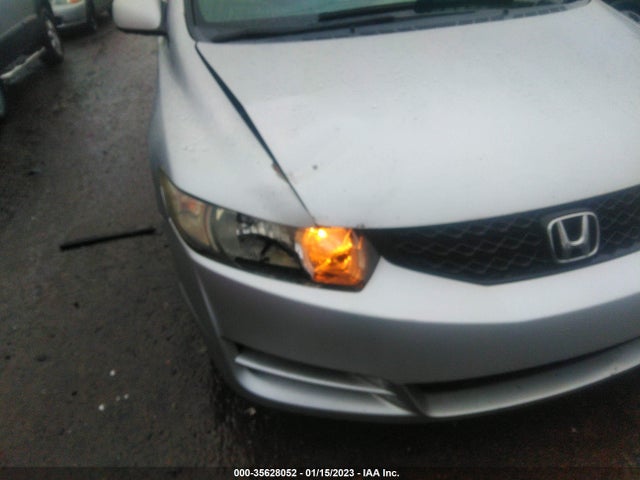 2010 HONDA CIVIC CPE LX VIN: 2HGFG1B69AH505420