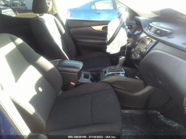 JN1BJ1CP2KW216584 Nissan Rogue Sport S