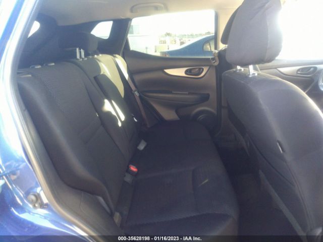 JN1BJ1CP2KW216584 Nissan Rogue Sport S