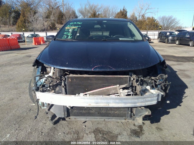 2C4RC1CGXLR131234 Chrysler Voyager Lx
