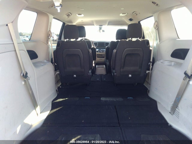 2C4RC1CGXLR131234 Chrysler Voyager Lx