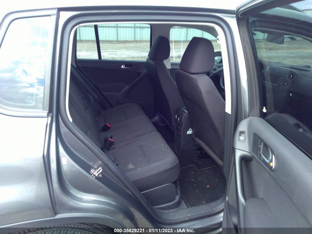 2015 VOLKSWAGEN TIGUAN S VIN: WVGAV7AX8FW611986