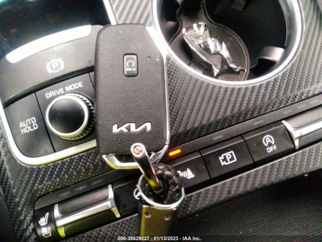 KNAE55LCXN6111327 KIA Stinger Gt2