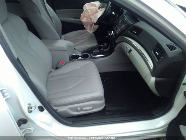 19UDE2F72LA000648 Acura Ilx Pkg