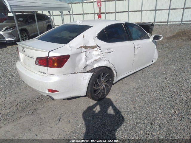 Lexus IS 250 2010 JTHBF5C21A5123357 Image 4