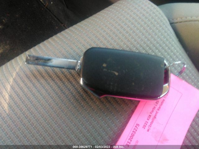 3KPF24AD5ME380432 KIA Forte Lxs